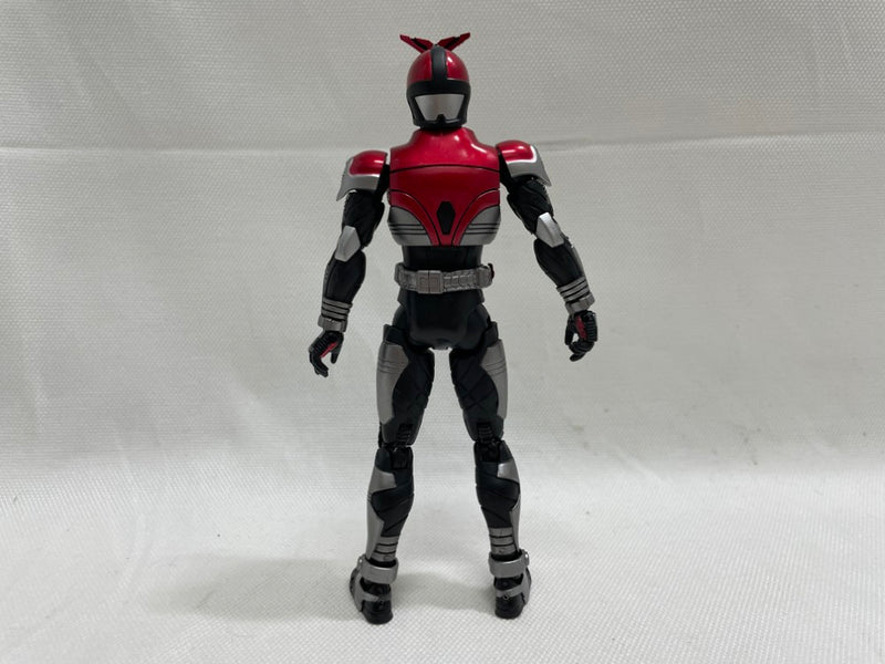 【中古】【開封品】S.H.Figuarts(真骨彫製法) 仮面ライダーカブト ライダーフォーム 「仮面ライダーカブト」＜フィギュア＞（代引き不可）6546