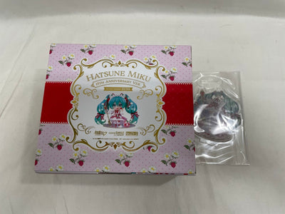【中古】【開封品】ねんどろいど 初音ミク 15th Anniversary Ver. 「キャラクター・ボーカル・シリーズ 01 初音ミ...