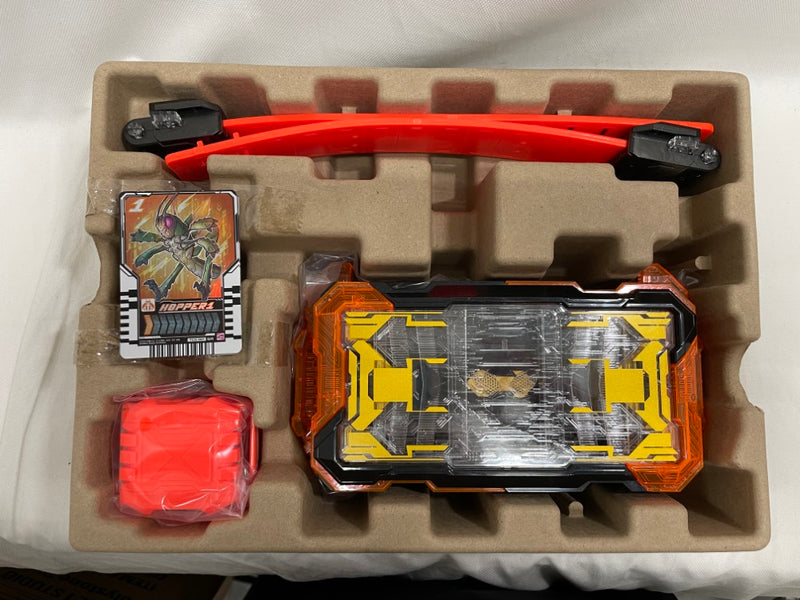 【中古】【開封品】変身ベルト DXガッチャードライバー＆ガッチャードローホルダーセット 「仮面ライダーガッチャード」＜おもちゃ＞（代引き不可）6546