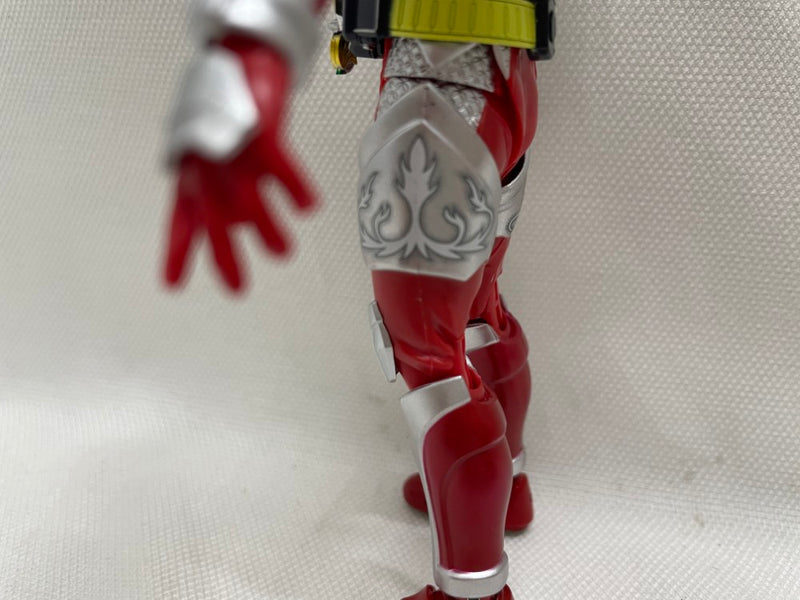 【中古】【開封品】S.H.Figuarts(真骨彫製法)仮面ライダーバロン バナナアームズ 「仮面ライダー鎧武」＜フィギュア＞（代引き不可）6546