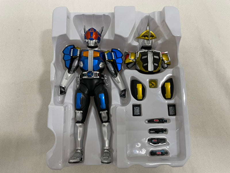 【中古】【開封品】S.H.Figuarts(真骨彫製法) 仮面ライダー電王 ロッドフォーム/アックスフォーム 「仮面ライダー電王」＜フィギュア＞（代引き不可）6546