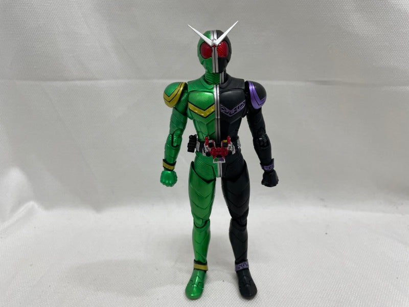 【中古】【開封品】S.H.Figuarts(真骨彫製法) 仮面ライダーW サイクロンジョーカー 風都探偵アニメ化記念 「仮面ライダーW」＜フィギュア＞（代引き不可）6546