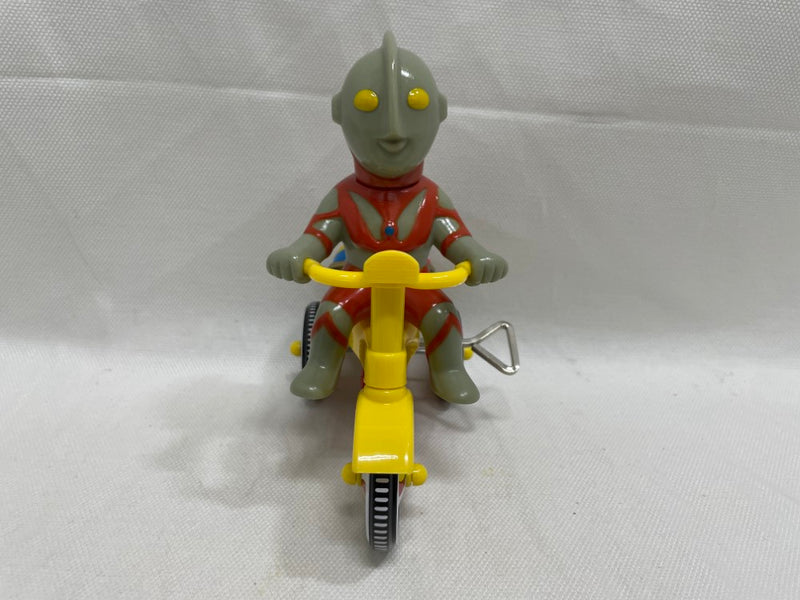 【中古】【開封品】ウルトラマン三輪車 「ウルトラマン」 M1号三輪車シリーズ ソフビ＜フィギュア＞（代引き不可）6546