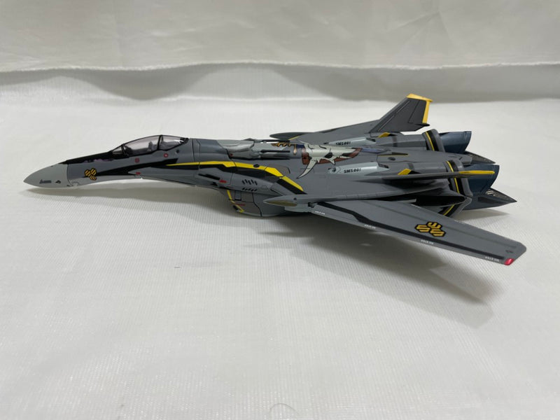 【中古】【開封品】DX超合金 VF-25S アーマードメサイアバルキリー(オズマ・リー機)リバイバルVer. 「マクロスF」＜フィギュア＞（代引き不可）6546
