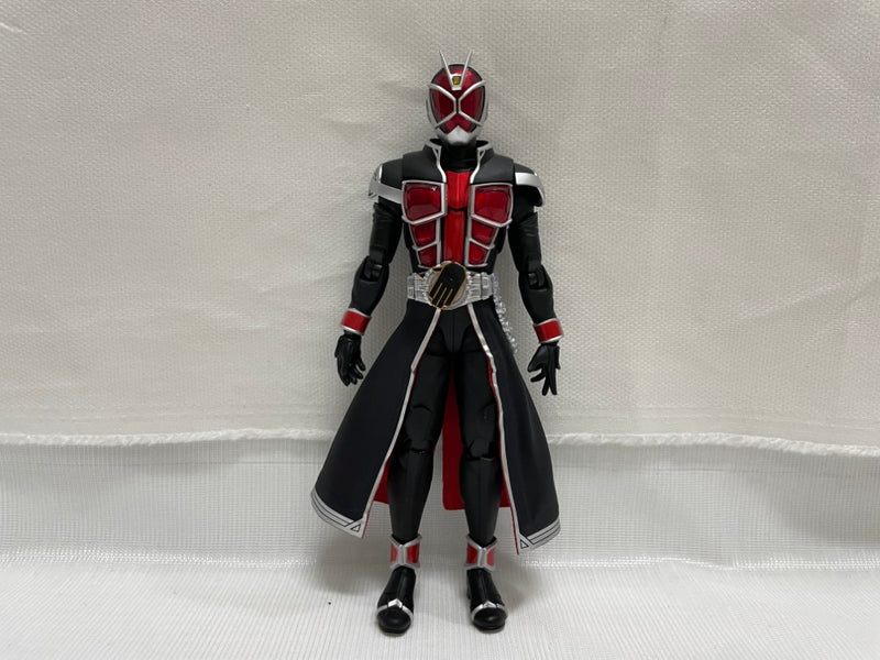 【中古】【開封品】S.H.Figuarts(真骨彫製法) 仮面ライダーウィザード フレイムスタイル 「仮面ライダーウィザード」＜フィギュア＞（代引き不可）6546