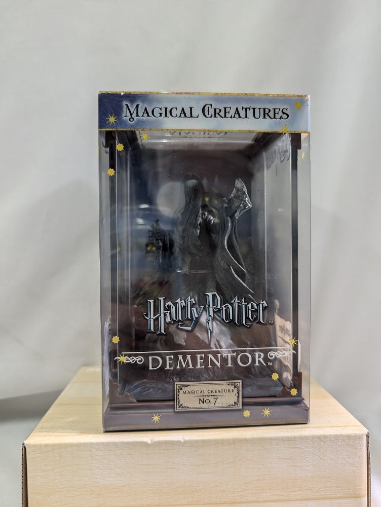 【中古】【未開封】The Noble Collection Magical Creatures - Dementor No. 7＜フィギュア＞（代引き不可）6552