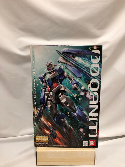 【中古】【未組立】MG 1/100 劇場版 機動戦士ガンダム00 ダブルオークアンタ プラモデル[バンダイ]＜プラモデル＞（代引き不可...