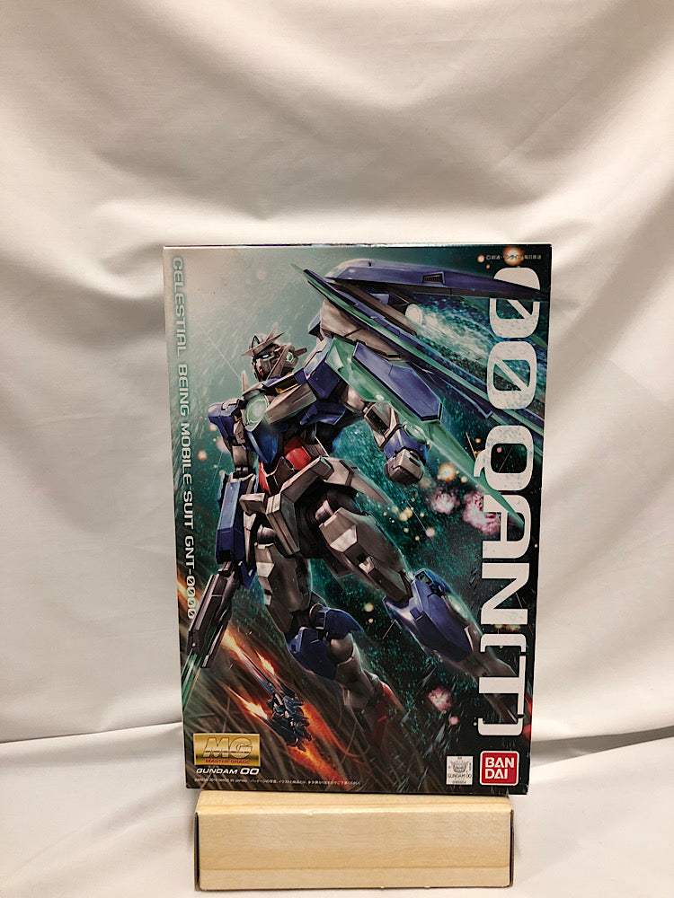 【中古】【未組立】MG 1/100 劇場版 機動戦士ガンダム00 ダブルオークアンタ プラモデル[バンダイ]＜プラモデル＞（代引き不可）6552