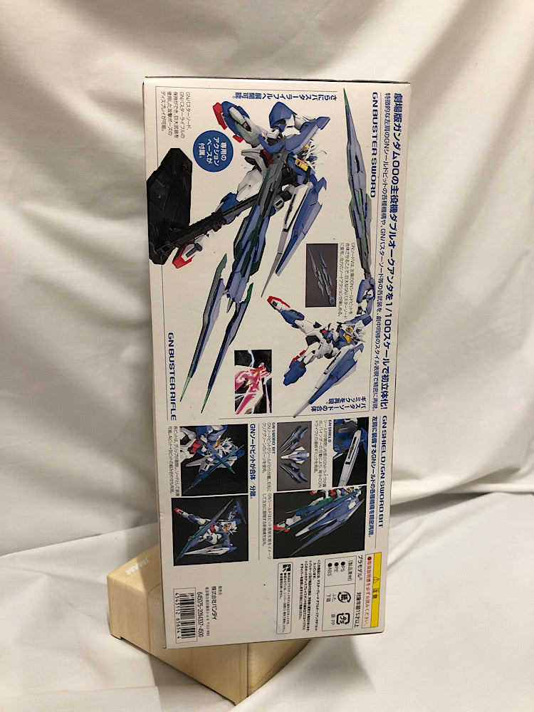 【中古】【未組立】MG 1/100 劇場版 機動戦士ガンダム00 ダブルオークアンタ プラモデル[バンダイ]＜プラモデル＞（代引き不可）6552