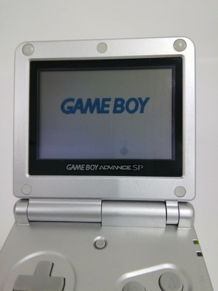 【中古】【動作確認済】【開封品】ゲームボーイアドバンスSP本体 プラチナシルバー＜レトロゲーム＞（代引き不可）6552
