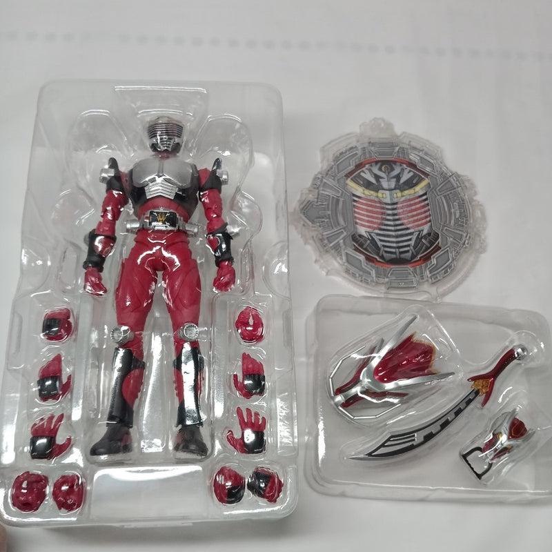 【中古】【開封品】S.H.Figuarts 仮面ライダー龍騎 -20 Kamen Rider Kicks Ver.- 「仮面ライダー龍騎」＜フィギュア＞（代引き不可）6556