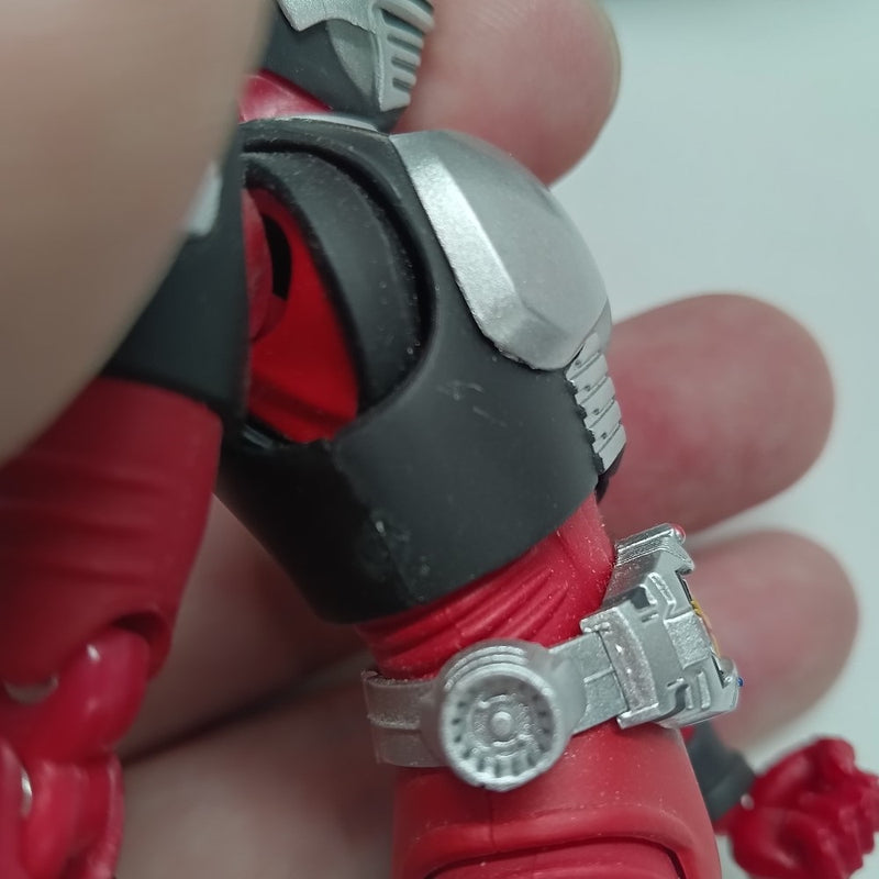 【中古】【開封品】S.H.Figuarts 仮面ライダー龍騎 -20 Kamen Rider Kicks Ver.- 「仮面ライダー龍騎」＜フィギュア＞（代引き不可）6556