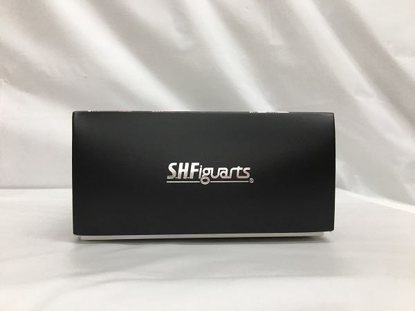 【中古】【開封品】S.H.Figuarts(真骨彫製法) 仮面ライダーダークカブト 「仮面ライダーカブト」 魂ネイション2016開催記念＜フィギュア＞（代引き不可）6558