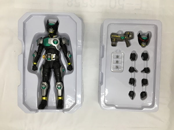 【中古】【開封品】S.H.Figuarts 仮面ライダーバース(真骨彫製法) 「仮面ライダーオーズ」 魂ウェブ商店限定＜フィギュア＞（代引き不可）6558