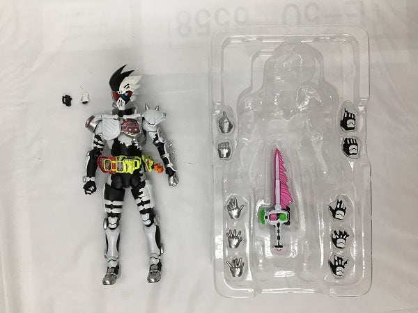 【中古】【開封品】S.H.Figuarts 仮面ライダーゲンム ゾンビアクションゲーマーレベルX-0 「仮面ライダーエグゼイド」  魂ウェブ商店限定＜フィギュア＞（代引き不可）6558