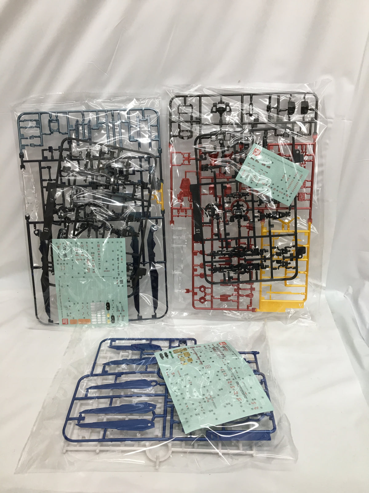 中古】【未組立】機動戦士ガンダムSEED 20周年記念MSセット[メタリック