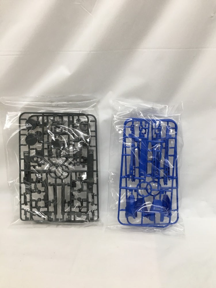 【中古】【未組立】1/100 MG GNT-0000 ダブルオークアンタ「劇場版 機動戦士ガンダム00-A wakening of the Trailblazer-」＜プラモデル＞（代引き不可）6558