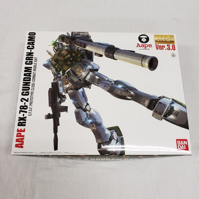 【中古】【未組立】1/100 MG AAPE RX-78-2 GUNDAM GRN-CAMO 「機動戦士ガンダム×AAPE BY A ...