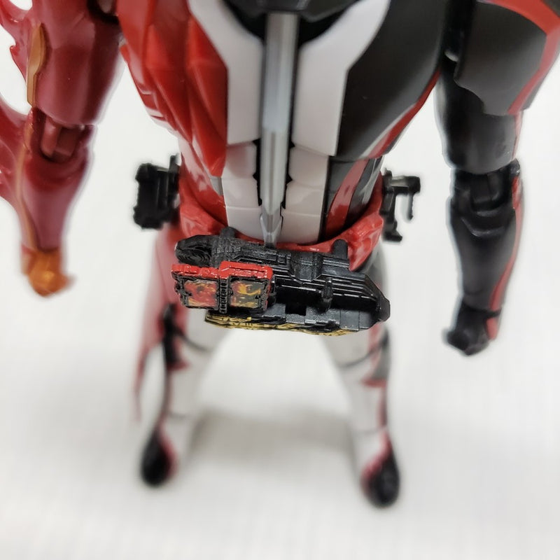 【中古】【開封品】S.H.Figuarts 仮面ライダーセイバー ブレイブドラゴン 「仮面ライダーセイバー」＜フィギュア＞（代引き不可）6561