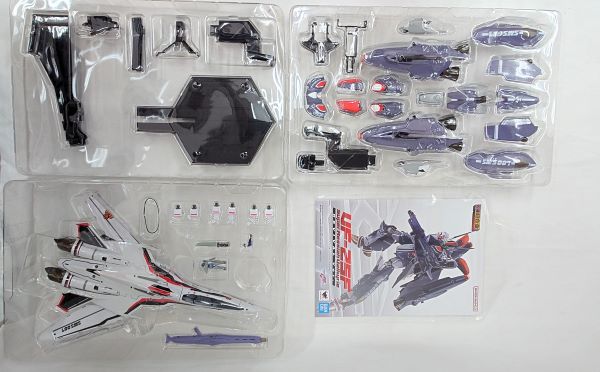 中古】【開封済】DX超合金 VF-25F スーパーメサイアバルキリー (早乙女アルト機) リバイバルVer. 「マクロスF(フロンティア)