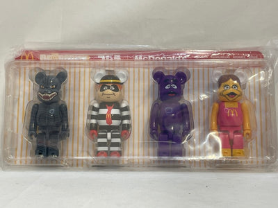 【中古】【未開封】BE＠RBRICK-ベアブリック- ゴジラVSマクドナルド 150% 4体セット マクドナルド限定＜フィギュア＞（代...