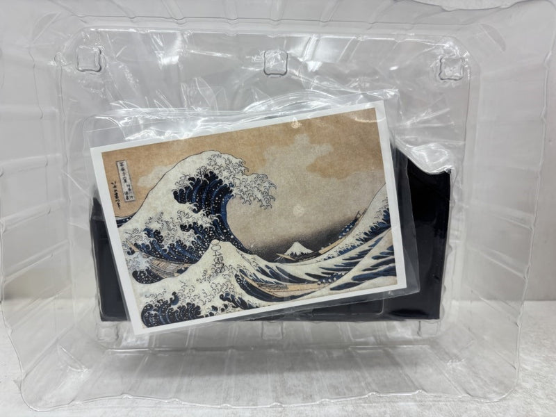 【中古】【開封品】神奈川沖浪裏 ポストカードスタンド付きジオラマ〜墨色〜 「一番くじ 葛飾北斎」 ラストワン賞＜フィギュア＞（代引き不可）6584