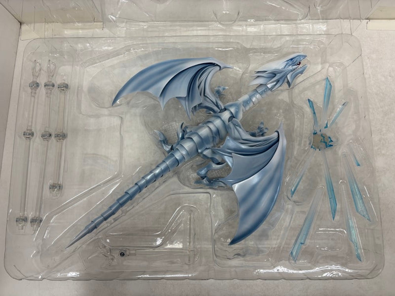 【中古】【開封品】S.H.MonsterArts 青眼の白龍 「遊戯王」＜フィギュア＞（代引き不可）6584