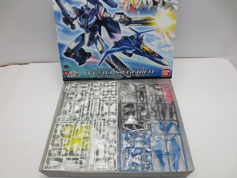 【中古】【未組立】1/72 VF-31J ジークフリード(ハヤテ・インメルマン機) 「マクロスΔ」 [0206327]＜プラモデル＞（代引き不可）6587