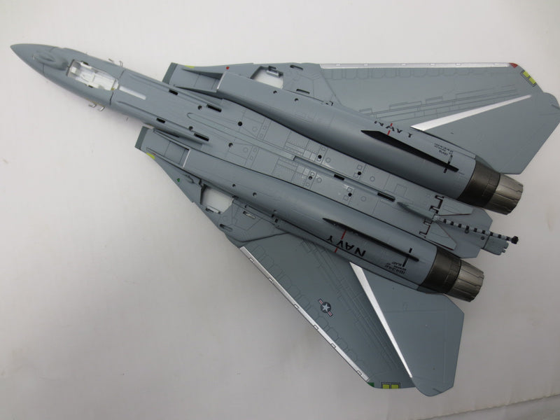 【中古】【開封品】【セット】1/72 F-14D VF-31 TOMCAT US Navy VF-31Tomcatters [WTW-72-009-026]＆1/72 F-14専用ディスプレイスタンド 「スカイガーディアンズシリーズ」 [WT72014S]＜コレクターズアイテム＞（代引き不可）6587