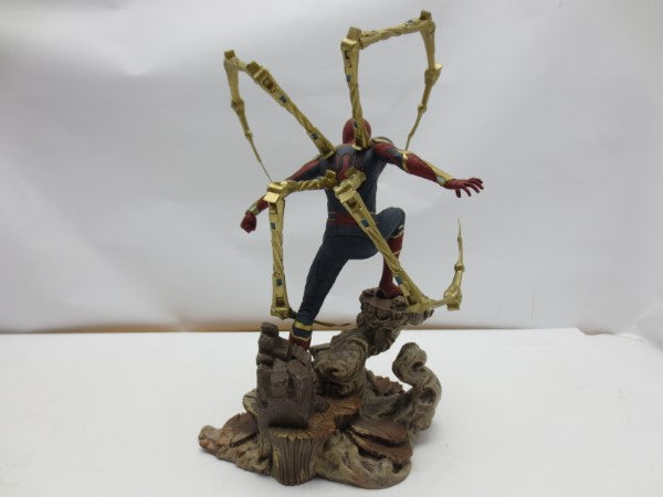 【中古】【開封品】アイアン・スパイダー マーベル・ギャラリー PVCスタチュー 「アベンジャーズ/インフィニティ・ウォー」＜フィギュア＞（代引き不可）6587