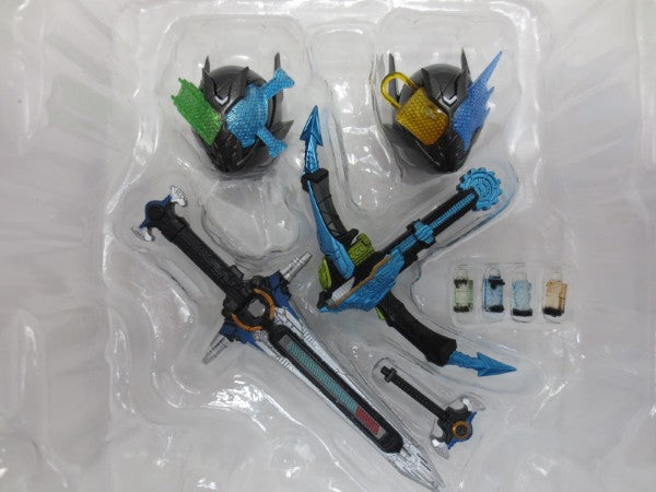 【中古】【開封品】S.H.Figuarts 仮面ライダーメタルビルド 「ビルド NEW WORLD 仮面ライダーグリス」 魂ウェブ商店限定＜フィギュア＞（代引き不可）6587