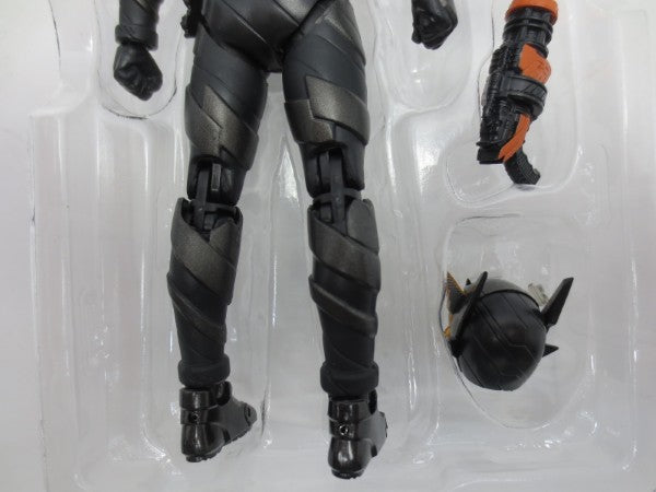 【中古】【開封品】S.H.Figuarts 仮面ライダービルド ラビットタンクハザードフォーム 「仮面ライダービルド」＜フィギュア＞（代引き不可）6587
