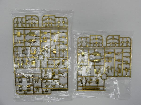 【中古】【未組立】1/100 MG RX-78-2 ガンダム Ver.3.0 ゴールドコーティング 「機動戦士ガンダム＜プラモデル＞（代引き不可）6587