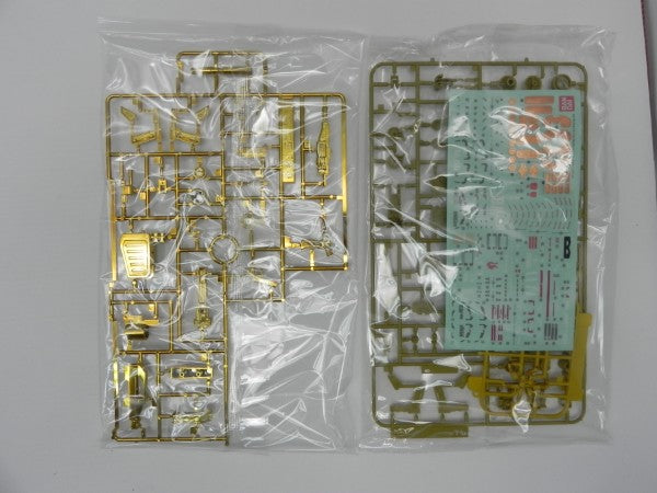 【中古】【未組立】1/100 MG RX-78-2 ガンダム Ver.3.0 ゴールドコーティング 「機動戦士ガンダム＜プラモデル＞（代引き不可）6587