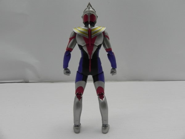 【中古】【開封品】S.H.Figuarts ウルトラマンオーブ スペシウムゼペリオン「ウルトラマンオーブ」＜フィギュア＞（代引き不可）6587
