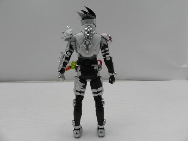 【中古】【開封品】S.H.Figuarts 仮面ライダーゲンム ゾンビアクションゲーマーレベルX-0 「仮面ライダーエグゼイド」＜フィギュア＞（代引き不可）6587