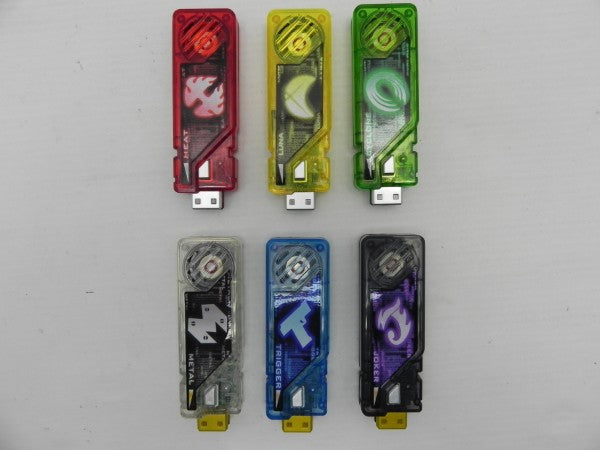 【中古】【開封品】コンプリートセレクションモディフィケーション ダブルドライバー Ver.1.5 「仮面ライダーW」＜おもちゃ＞（代引き不可）6587