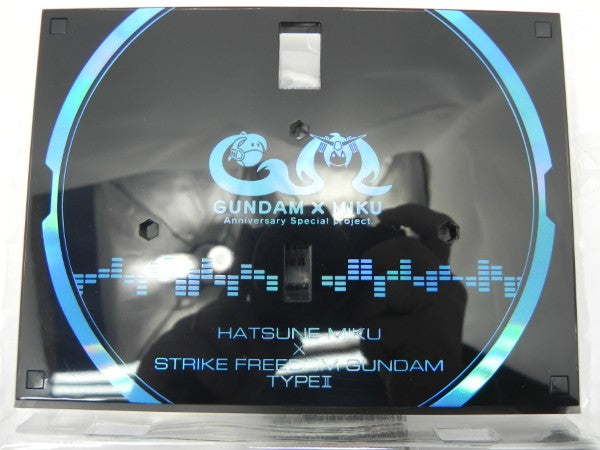 【中古】【開封品】METAL ROBOT魂 ＜SIDE MS＞ ストライクフリーダムガンダム弐式 [初音ミク Ver.] ＜フィギュア＞（代引き不可）6587