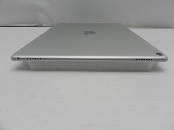 【中古】Apple iPad Pro 12.9インチ 第2世代 Wi-Fiモデル 64GB【本体のみ】＜タブレットPC＞（代引き不可）6587