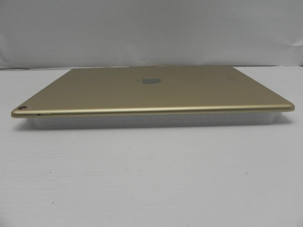 【中古】Apple iPad Pro 12.9インチ 第2世代 Wi-Fiモデル 512GB【本体のみ】＜タブレットPC＞（代引き不可）6587