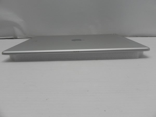 【中古】Apple iPad Pro 12.9インチ 第2世代 Wi-Fi+Cellularモデル 256GB【本体のみ】＜タブレットPC＞（代引き不可）6587