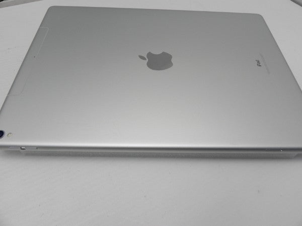 【中古】Apple iPad Pro 12.9インチ 第2世代 Wi-Fi+Cellularモデル 256GB【本体のみ】＜タブレットPC＞（代引き不可）6587