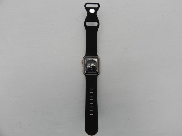 【中古】【簡易動作確認済】Apple Watch Series SE 40mm GPSモデル 32GB＜スマートウォッチ＞（代引き不可）6587