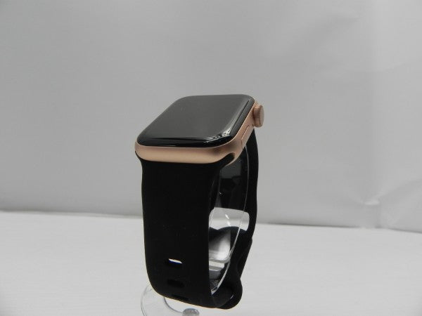 【中古】【簡易動作確認済】Apple Watch Series SE 40mm GPSモデル 32GB＜スマートウォッチ＞（代引き不可）6587
