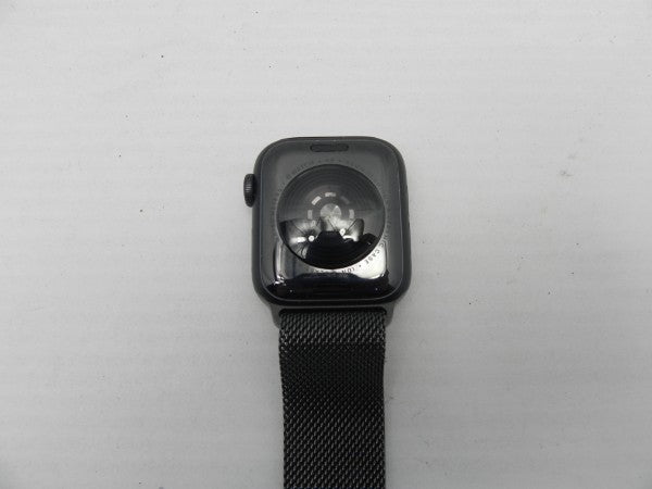 【中古】【簡易動作確認済】Apple Watch Series SE 40mm GPSモデル 32GB＜スマートウォッチ＞（代引き不可）6587