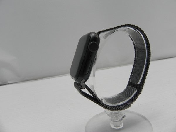 【中古】【簡易動作確認済】Apple Watch Series SE 40mm GPSモデル 32GB＜スマートウォッチ＞（代引き不可）6587