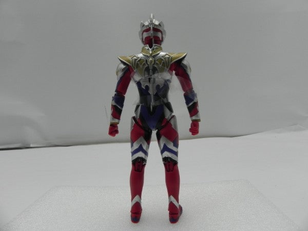 中古】【開封品】S.H.Figuarts ウルトラマンゼット ガンマフューチャー