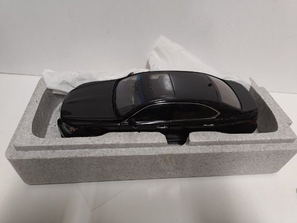 【中古】【開封品】1/18 LEXUS LS600hL(ブラック) 「Signature」 [78842]＜コレクターズアイテム＞（代引き不可）6597