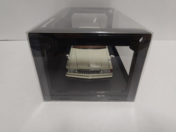 【中古】【開封品】1/18 Nissan Cedric P430 4Door Hardtop 280E Brougham(ホワイト) [IG1461]＜コレクターズアイテム＞（代引き不可）6597