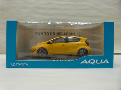 【中古】【開封品】店頭展示用 1/30 TOYOTA AQUA 5A3 イエロー L 設定なし＜コレクターズアイテム＞（代引き不可）6600